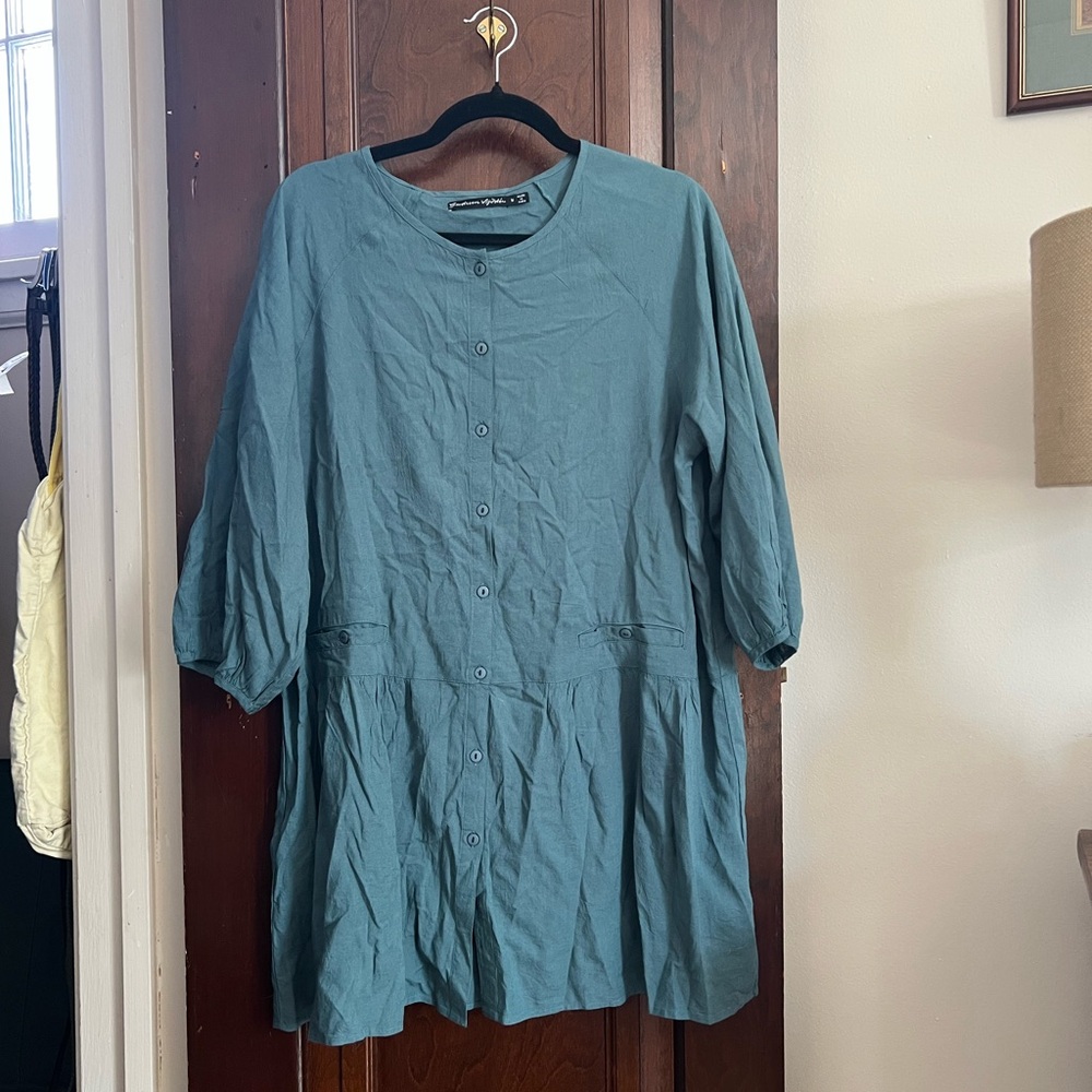 Gudrun Sjoden “Rut” woven artist’s blouse in rayon/linen in Verona Green, size M